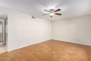 Photo #3: 6372949 Listing