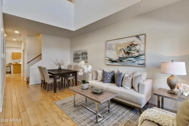 MLS: 6373060 Condo For Sale