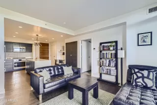 Photo #2: 6373075 Listing 