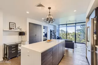 Photo #3: 6373075 Listing 