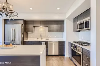 Photo #5: 6373075 Listing 