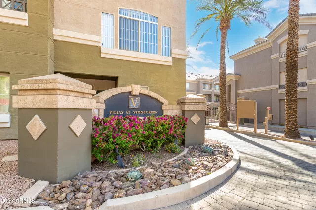 MLS: 6373187 Condo For Sale