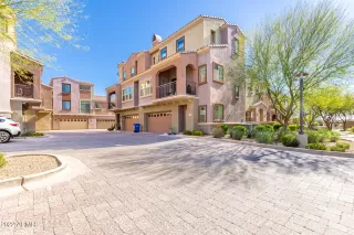 Photo #5: 6373363 Listing