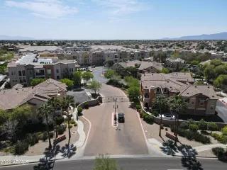 Photo #6: 6373370 Listing