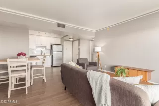 Photo #2: 6373379 Listing