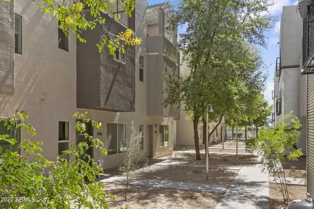 MLS: 6373498 Condo For Sale