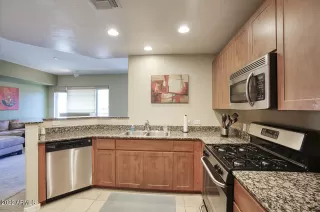 Photo #6: 6373623 Listing 