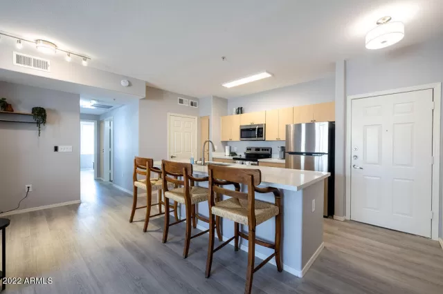 MLS: 6373631 Condo For Sale