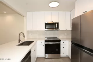 Photo #6: 6373733 Listing