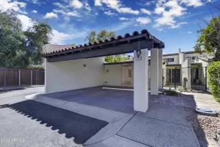 More Details about MLS # 6373803 : 17 E LOMA LANE