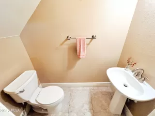 Photo #5: 6373972 Listing 