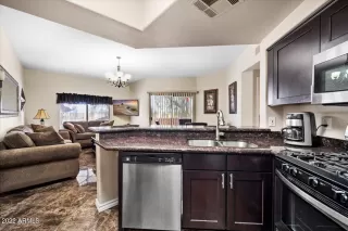 Photo #3: 6374039 Listing 