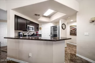 Photo #6: 6374039 Listing 