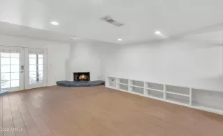 Photo #5: 6374100 Listing 