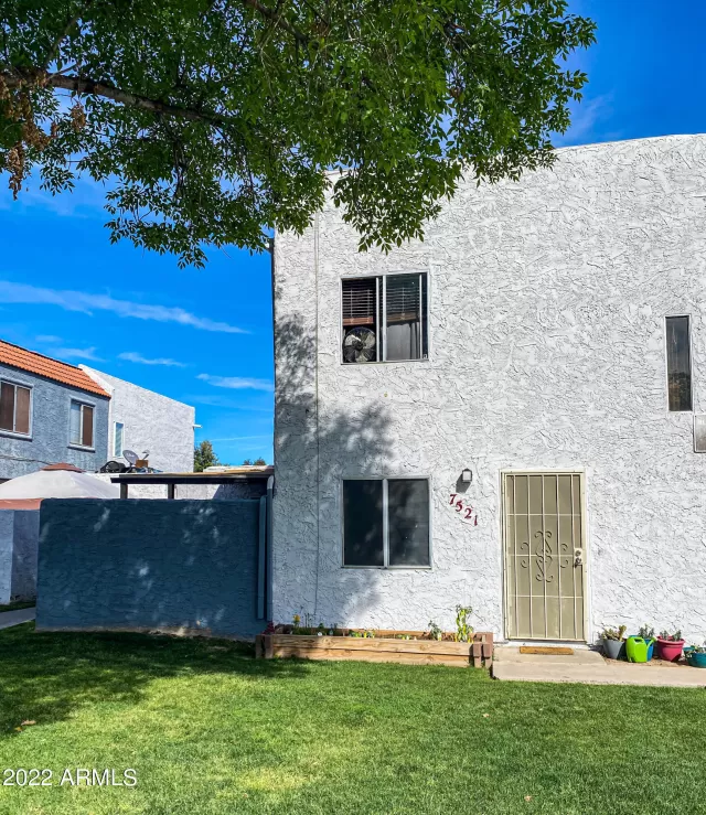 MLS: 6374116 Condo For Sale