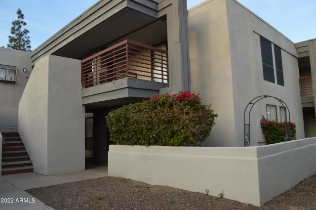 MLS: 6374184 Condo For Sale