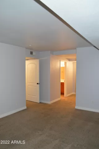 Photo #4: 6374184 Listing