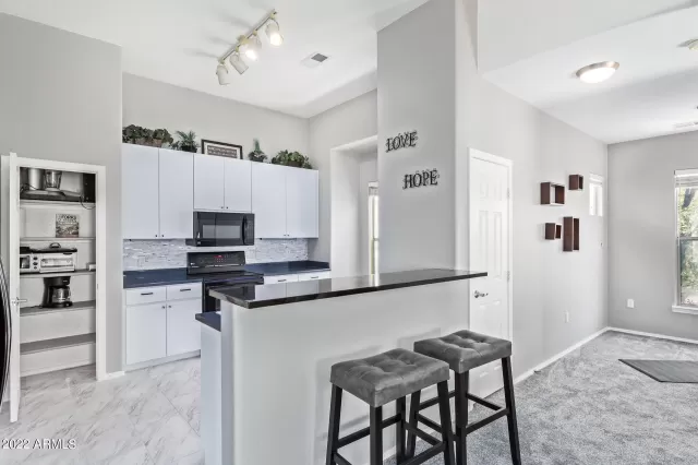 MLS: 6374216 Condo For Sale