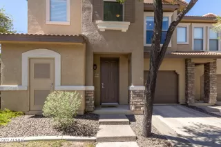 Photo #3: 6374216 Listing