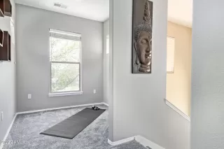 Photo #5: 6374216 Listing