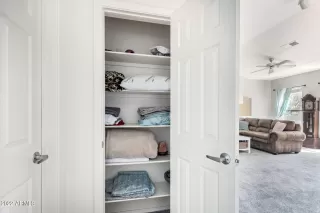 Photo #6: 6374216 Listing