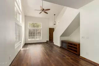 Photo #5: 6374377 Listing