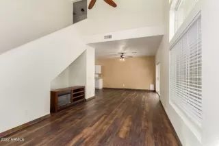 Photo #6: 6374377 Listing