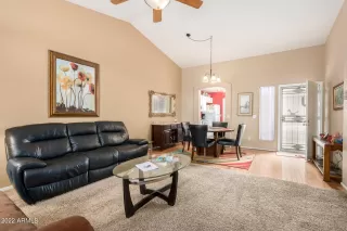 Photo #6: 6374520 Listing