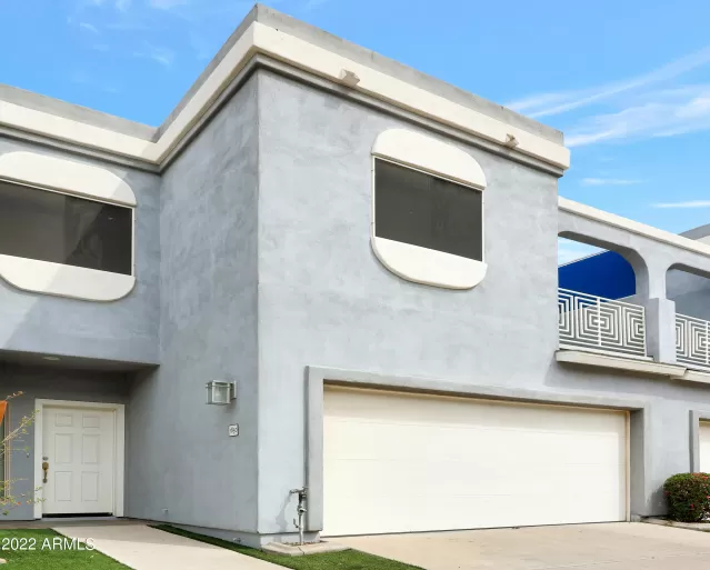 MLS: 6374883 Condo For Sale