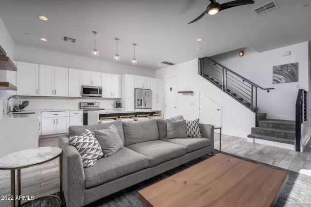 MLS: 6374919 Condo For Sale