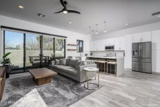 Photo #1: 6374919 Listing