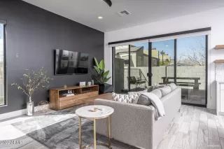 Photo #3: 6374919 Listing