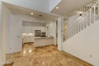 Photo #5: 6375242 Listing