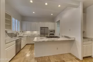 Photo #6: 6375242 Listing