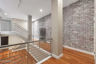 Photo #2: 6375273 Listing