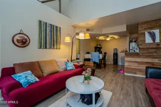 Photo #6: 6375308 Listing