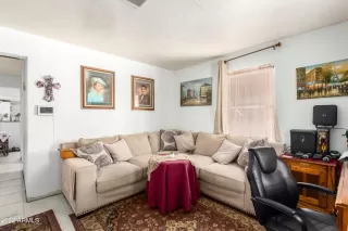 Photo #3: 6375533 Listing