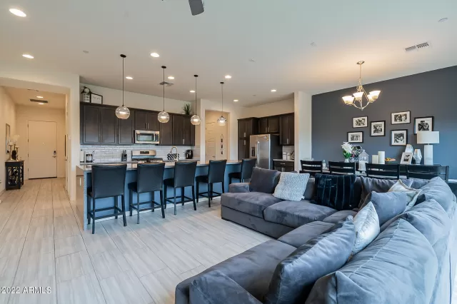 MLS: 6375542 Condo For Sale