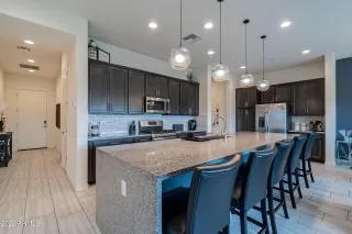 Photo #4: 6375542 Listing