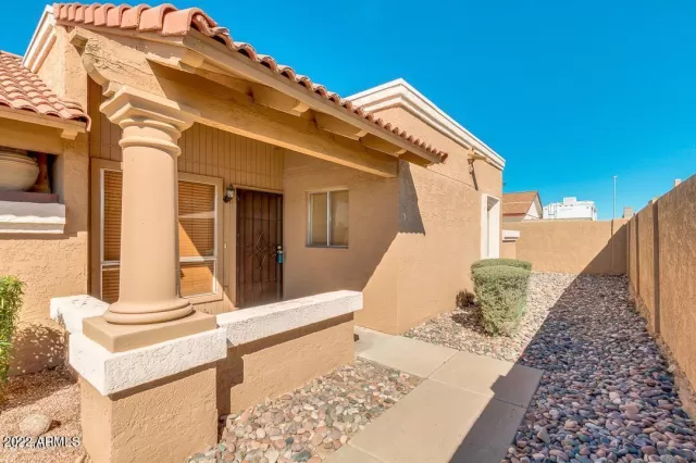 MLS: 6375575 Condo For Sale