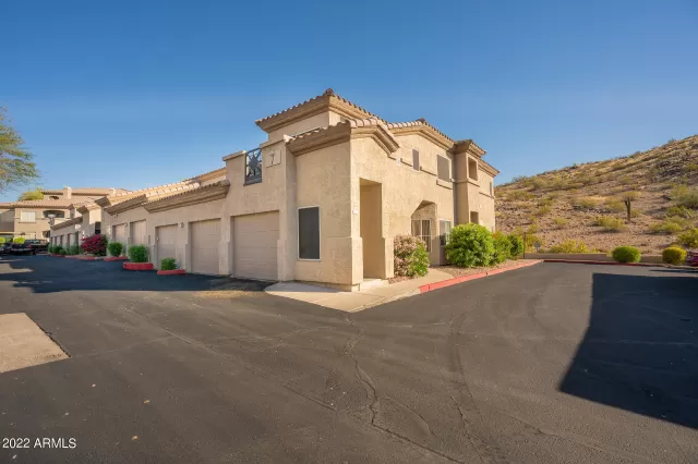 MLS: 6375596 Condo For Sale