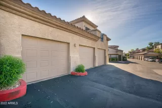 Photo #3: 6375596 Listing