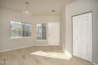 Photo #6: 6375596 Listing