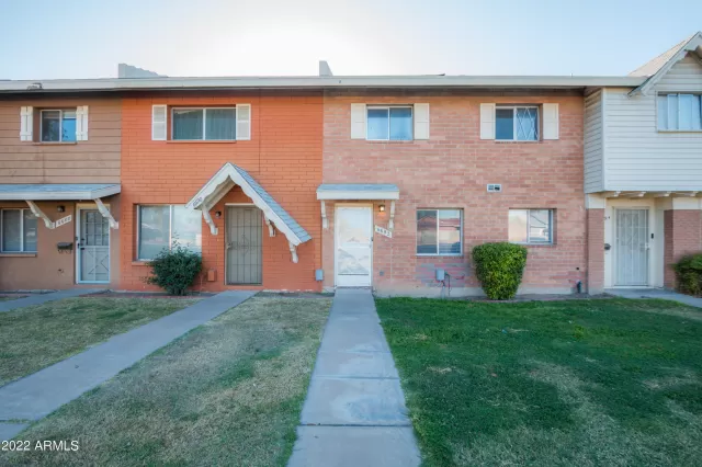 MLS: 6375641 Condo For Sale