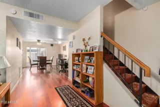 Photo #4: 6375876 Listing