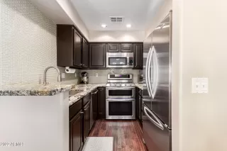 Photo #5: 6375905 Listing