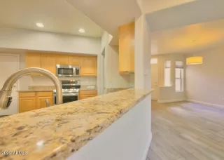 Photo #4: 6375916 Listing