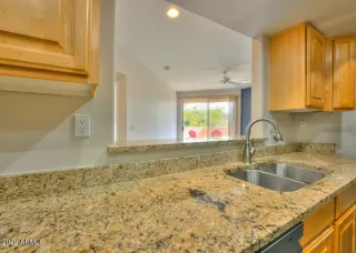 Photo #6: 6375916 Listing