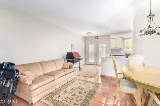 Photo #5: 6375927 Listing