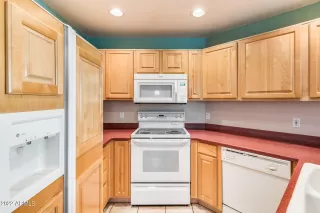 Photo #6: 6375980 Listing 